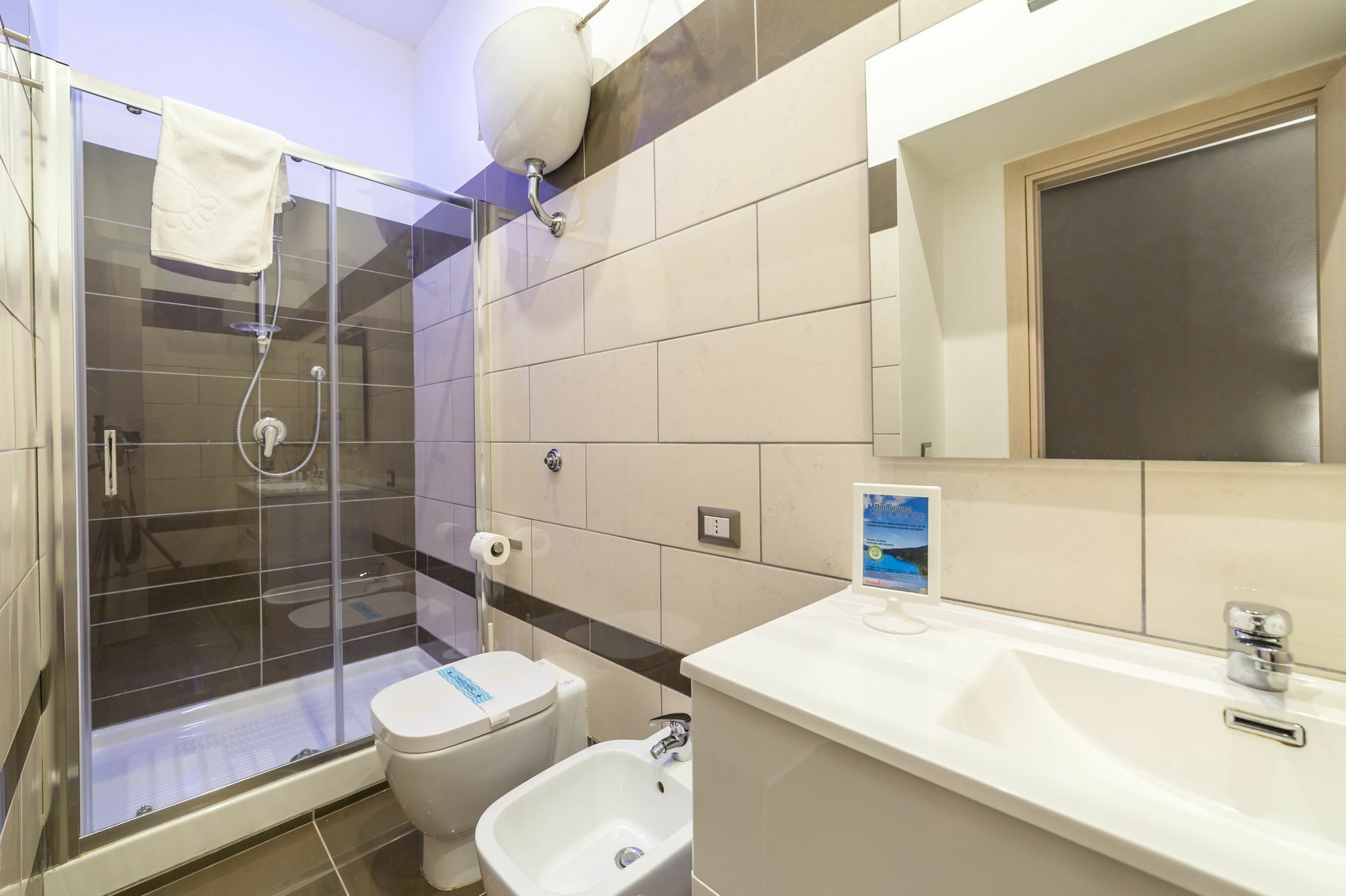 Be Italian Flat Bovio Affittacamere 3*